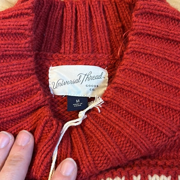 Universal Thread Sweater - Picture 2 of 6